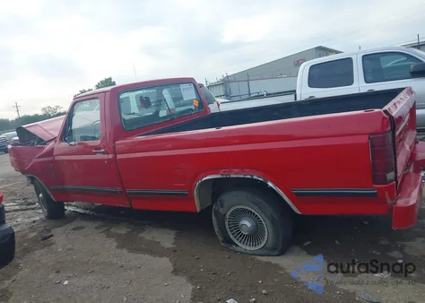 1981 Ford F100 из США, поврежденный, VIN 1FTCF10D2BPA68377